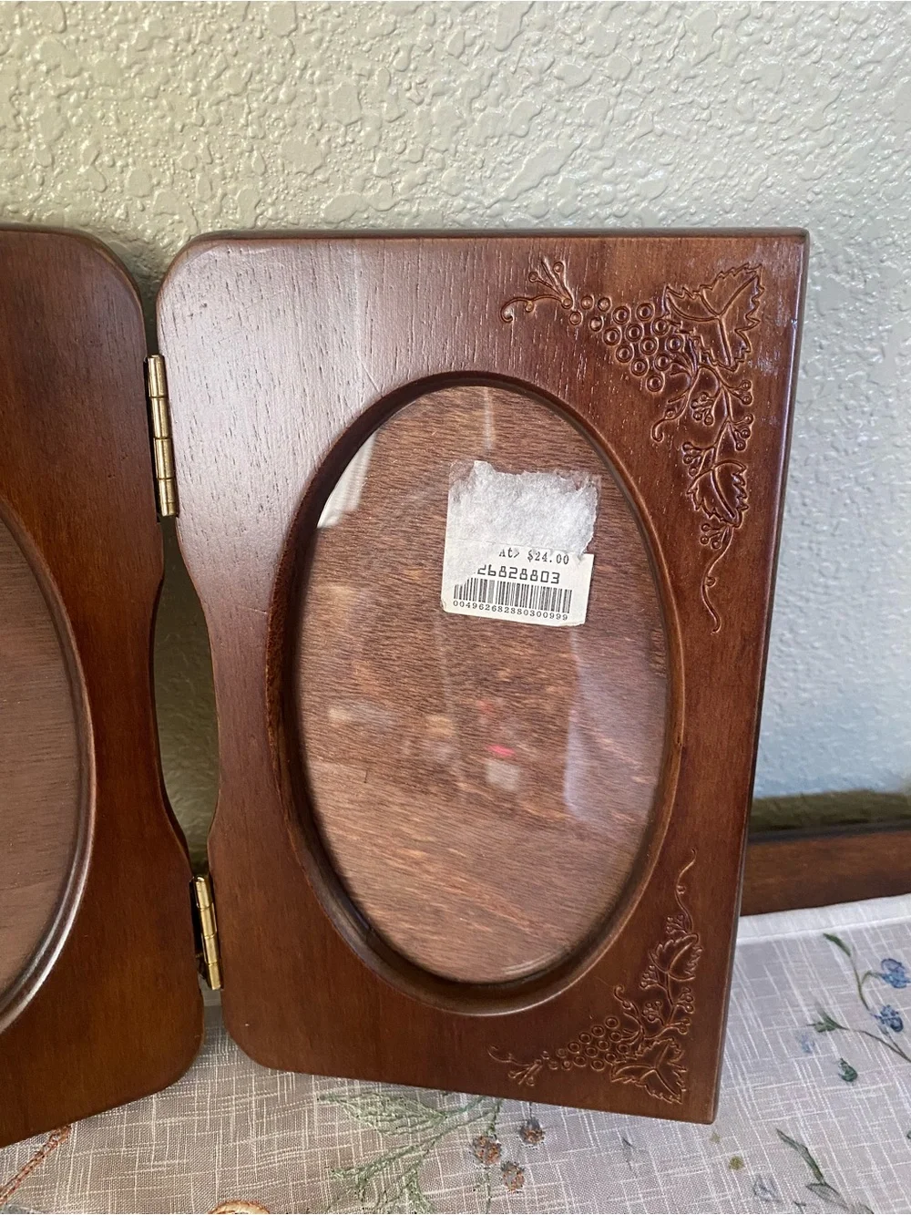 Vtg 1990 Double Oval Wooden Picture Frame - Brown Engraved New Frame